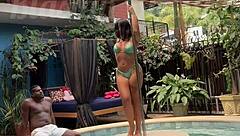 Fodi a japonesa gostosa na piscina