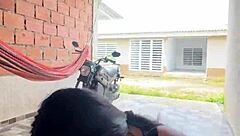 Colombiana Cachonda Le Saca El Pene A Su Novio En La Calle Y Se Lo Mama