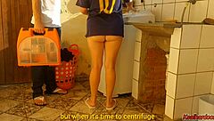 omg, this married housewife pays the washing machine tech with her pussy 😈🍑