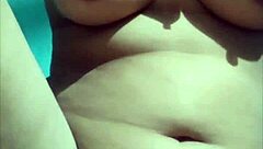 Woman under ghunghat masturbates her pussy