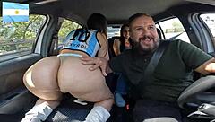 Isabella Bru Passeia Pelas Ruas De Buenos Aires - Argentina Na Primeira Carona Do Ted Internacional