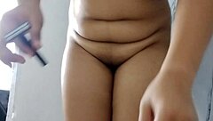 Curvy bbw shaves and trims shaved pussy homemade