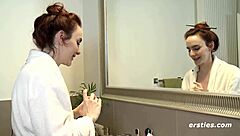 Claudia Nimmt Euch Mit Unter Die Dusche