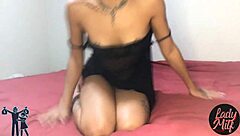 i showed my cuckold how i do it with a thick cock