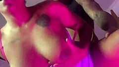 Best amateur hard sex with well-endowed and intense squirting?