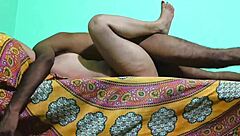 Desi Sexy Bhabhi Turned Into Horny Milf For Cash Sex