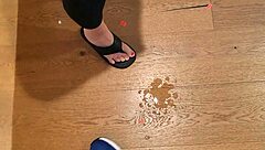 I used kiwi milf as toilet at mall