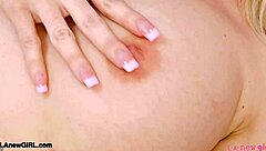 Cute Teen Blonde Shows Sexy Body! What A View!