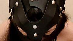 hermosa gatita asks, 'want to see my sexy body?'