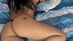 Enteada chega do baile funk, pronta para o pau negro?