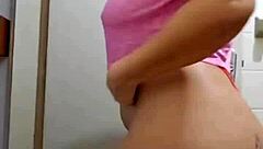 Flashing Big Pussy Online