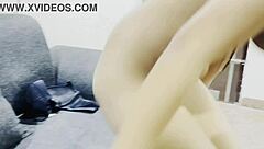 Indian Model Teen Performs Amazing Solo Workout