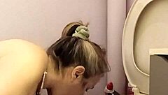 2024 09 10 Esclave F La L�che Chiottes