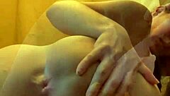 cacheada beauty dances funk while spreading her tight asshole in solo masturbation