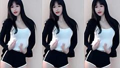 Chinese Girl Dances Super Fast In Hot Outfit.