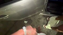 Parei Com O Carro No Meio Da Rua Para Fuder A Bucetinha Das Minhas Amigas Em Público Com Todo Mundo Vendo!