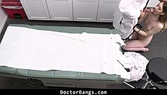 โอ้ย สาวขี้อาย 18+ ท้องปวดท้องอ้อนหมอแก้เดี๋ยวนี้!