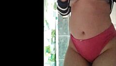 Flaquita Rica Shows Off Sexy Moves