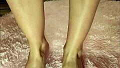 Time for you to worship my softcore barefoot toes in this amateur solo feet fetish session!