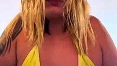 Quase Fui Expulsa Academia De Frente A Praia Copacabana Por Estar Treinando De Biquini Fio Dental Transparente E Todo Molhado Na Buceta Roshinha!