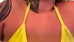 Quase Fui Expulsa Academia De Frente A Praia Copacabana Por Estar Treinando De Biquini Fio Dental Transparente E Todo Molhado Na Buceta Roshinha!