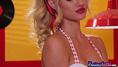 Petite blonde teen 18+ waitress keira jackson posing nude