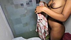 casero curioso descubre secreto de morrita con culo grande