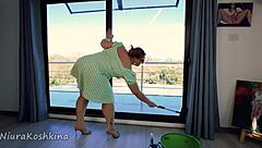 Wow, Sharing A Bed With Hot Mature Redhead Leads To Rough Sex!