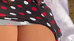 Linda garota inteada adora ser fodida com força como sex toy anal