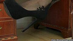 i enjoy watching english granny savana finger her mature pussy in stockings during solo masturbation.