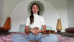 What Makes Foreskin Different From Circumcised Penises? Tutorial With Roxy Fox