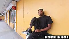 I love sucking off that corner boy with my latina milf mouth in public