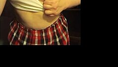 I worship your queen but wait, subscribers get exclusive videos just for them eyes