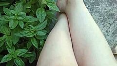 Gretala Exposes Juicy Pussy Outdoors