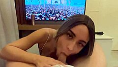 Hey, skinny neighbor sucks my dick until cum flows