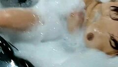 Hey, watch me in the motel bathtub masturbating so good and orgasming on this giant dildo - morena gaucha hot?