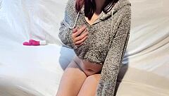 i'm a teen in fleece masturbating to orgasm