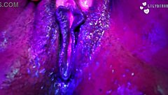 I finger my tight juicy pussy