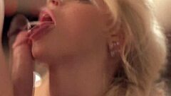 Seductive Blonde Milf Gives Oral Blowjob