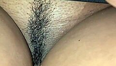 Brazilian novinha flashes in public without panties to an older guy for a quick pix reward outdoors