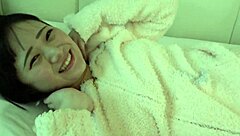 Uncensored 18-year-old beautiful big breasts black hair beauty Suzu-chan gets shaved pussy creampie after intense caressing