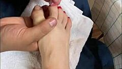 hey followers, chatting here and showing off my sexy bare feet and toes, what do you think?