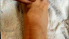 hey followers, chatting here and showing off my sexy bare feet and toes, what do you think?