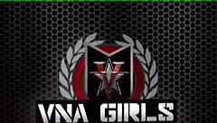 natural-breasted siri spreads her thighs in a solo display