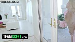 Horny mature cougar rescues guy from blueballs by grinding wet pussy in intense hardcore fuck