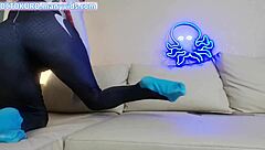 Oh man i cant believe how gwen stacy looks with that buttplug in her tight asshole by octokuro its so hot