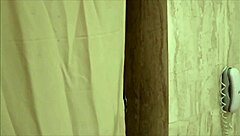 how does a mature busty cougar lure men?