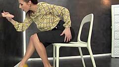 SLUT DROWNS IN GLORYHOLE BUKKAKE FACIAL SLIME!