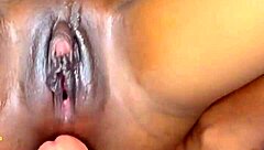 Negrita whore masturbates and cums so hard!