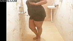 myanmar milf showers her sexy curves